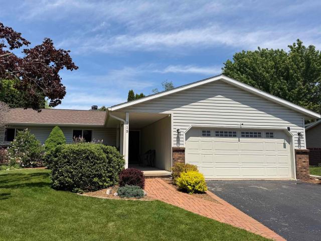 House for sale in Cottage Grove, Wisconsin