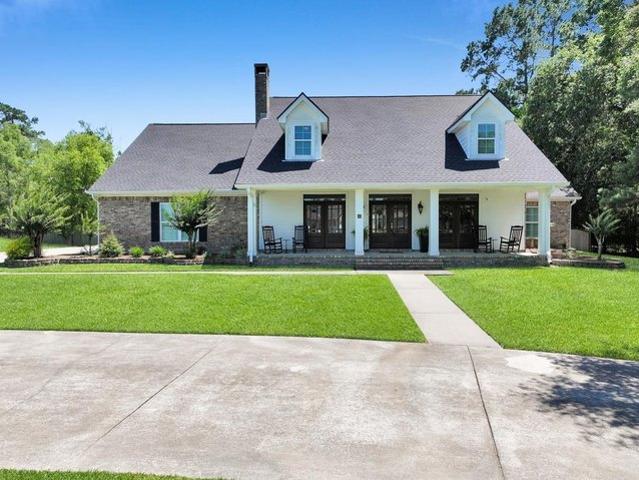 House for sale in Sour Lake, Texas
