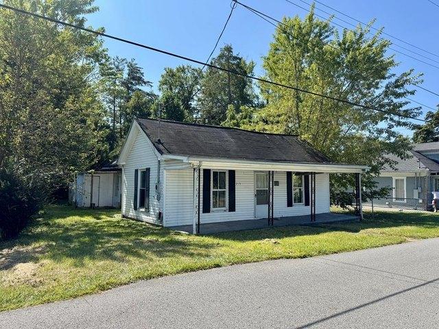 House for sale in Fayetteville, West Virginia