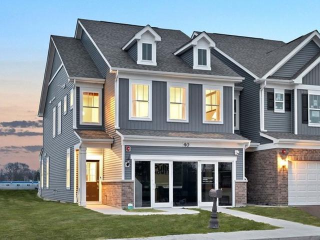 Townhouse for sale in Batavia, Kane County