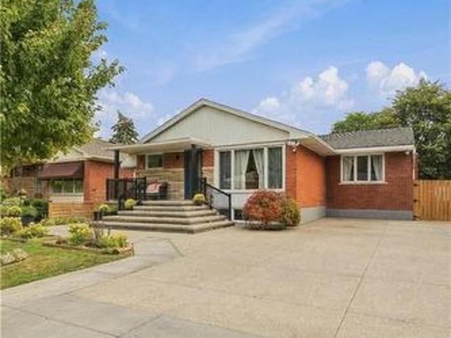 House for sale in Ancaster, Ontario