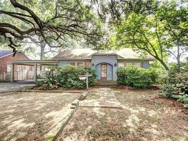 House for sale in Historic District, Natchitoches