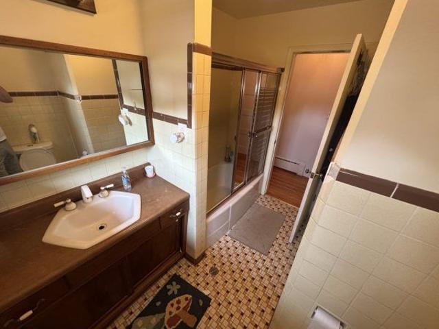 Apartment for rent in Kingston