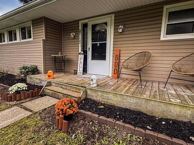 House for sale in Winshall Villa, Clinton Township
