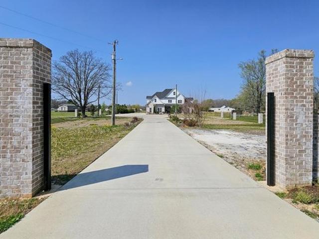 House for sale in Elkmont, Alabama