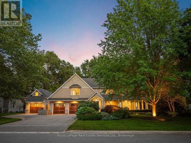 House for sale in Oakville, Ontario