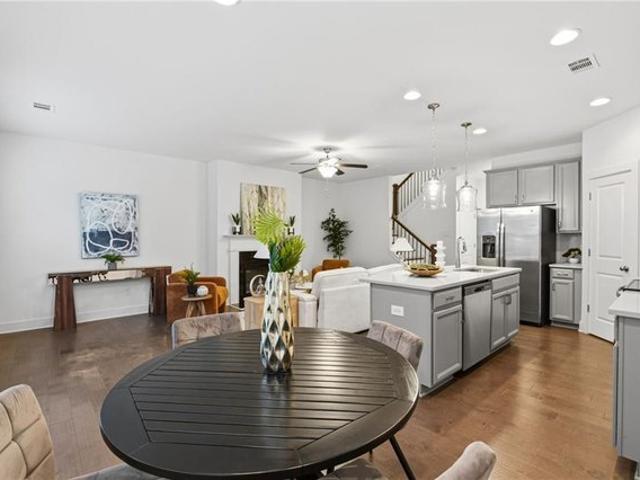 Townhouse for sale in Lithonia, Georgia