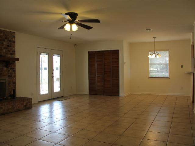 Property for rent in Alleyton, Texas