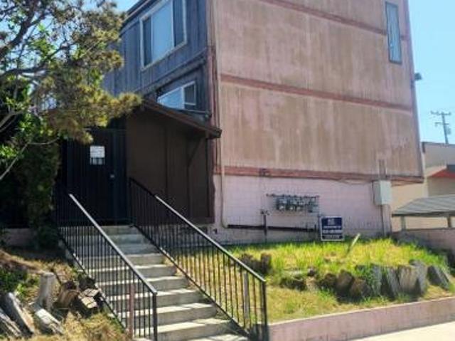 Condo for sale in Carson, California