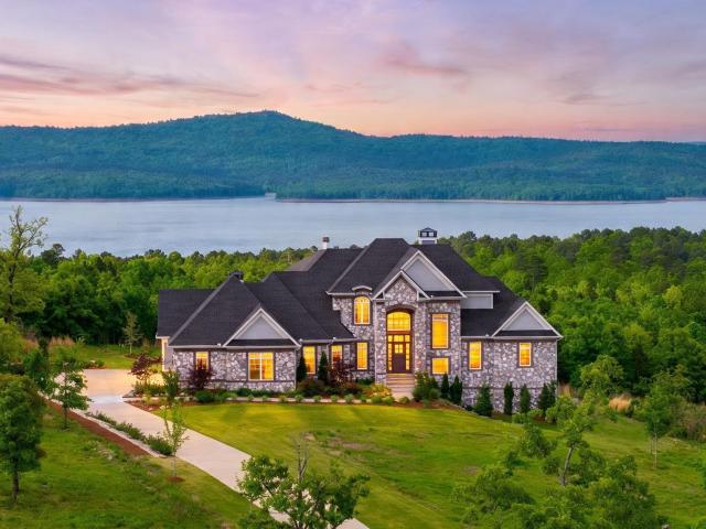 House for sale in Ark