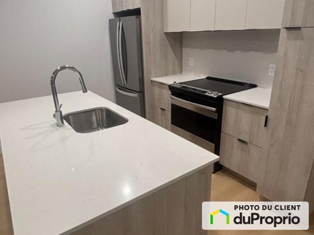 Apartment for rent in Côte-des-Neiges–Notre-Dame-de-Grâce, Montréal