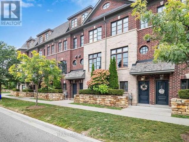 House for sale in Oakville, Ontario