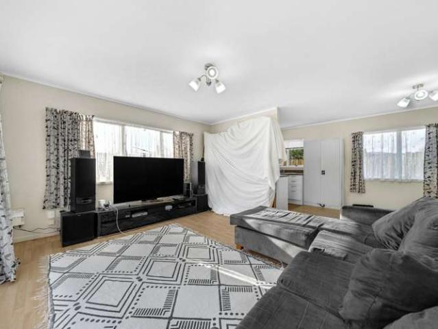 House for sale in Papakura