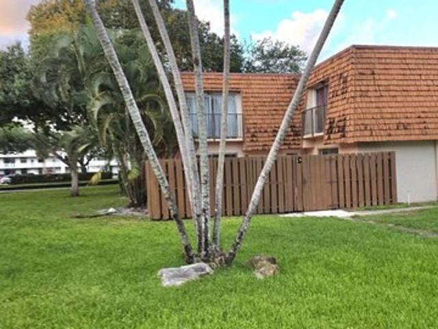 Townhouse for sale in Davie, Florida