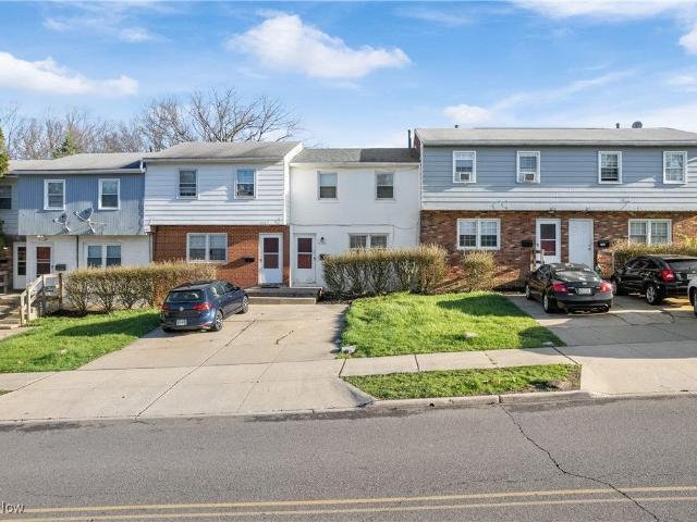 Apartment for sale in Summit, Ohio