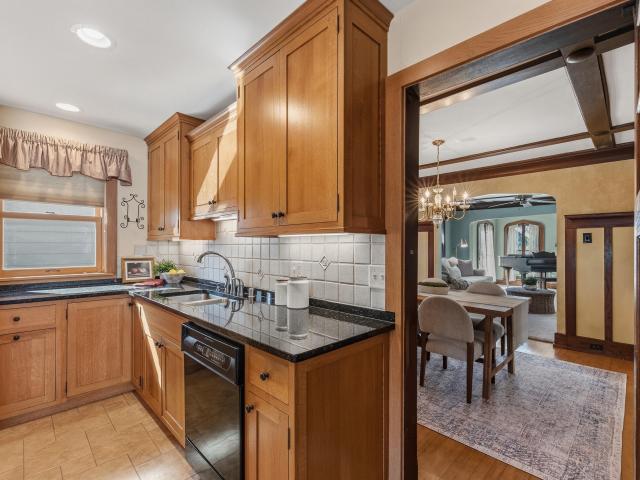 House for sale in Pabst Park, Wauwatosa
