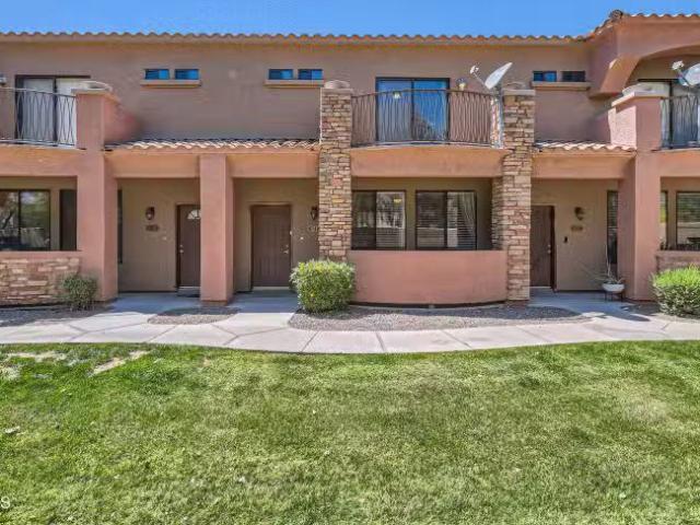 Condo for sale in Glendale