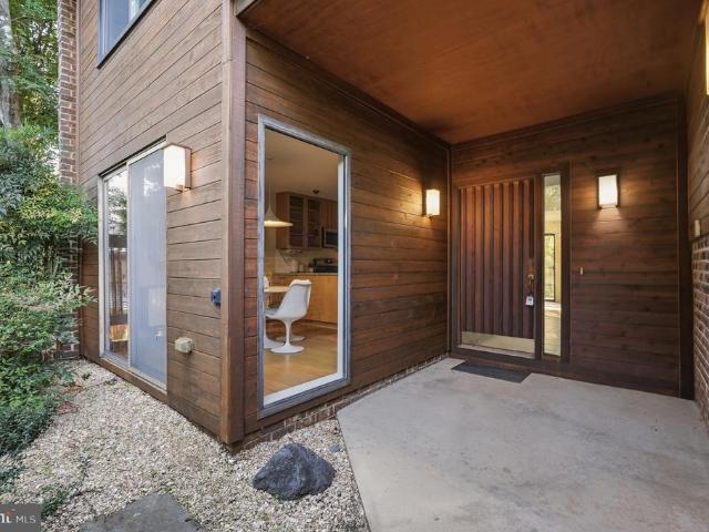 Townhouse for sale in Virginia