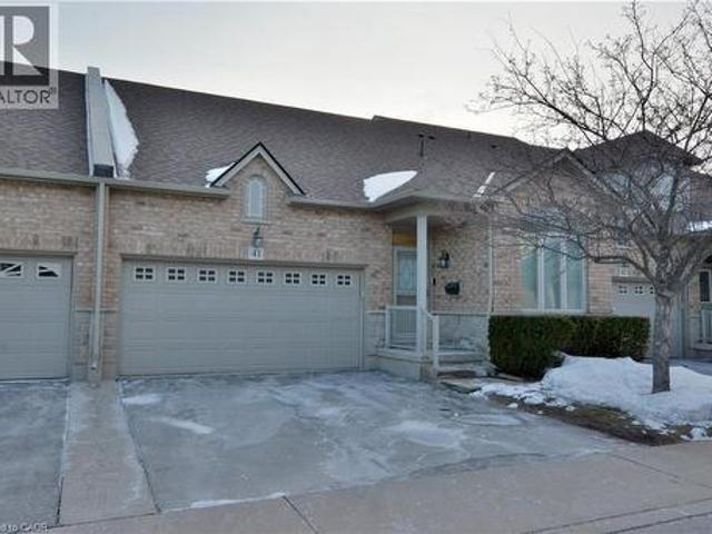 Townhouse for sale in Burlington, Ontario