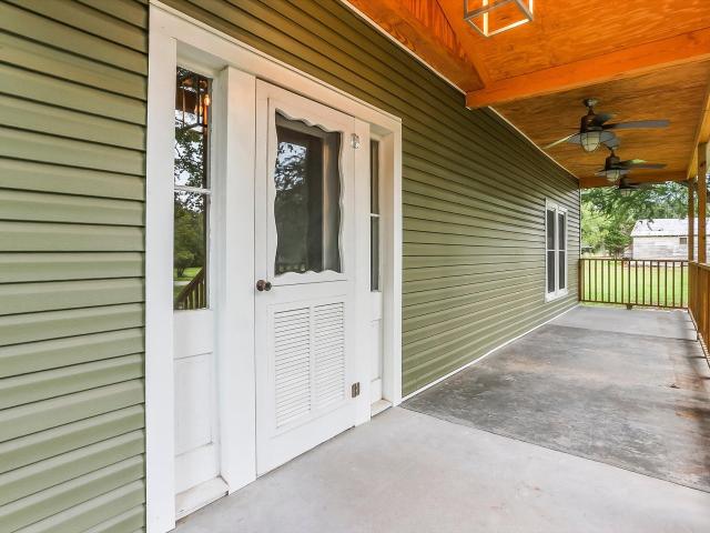 House for sale in New Holland, Wagener