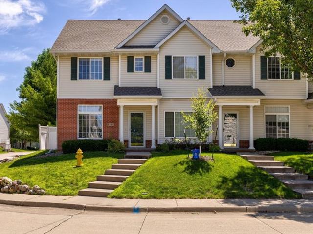 Townhouse for sale in Clive, Iowa