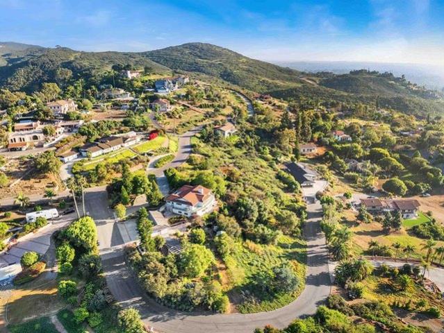 House for sale in Vista, California