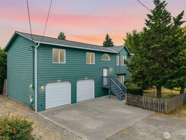 House for sale in Maple Valley, Washington