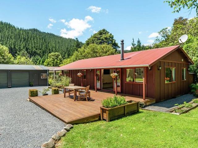 House for rent in Pauatahanui, Wellington