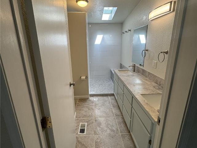 House for sale in Oak Harbor, Washington