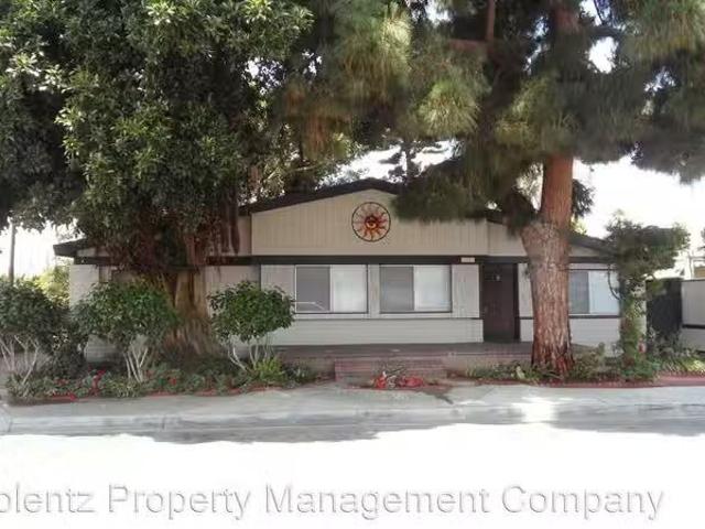 House for rent in Costa Mesa