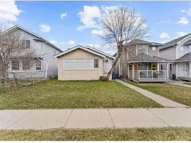 House for sale in Northwest, Alberta