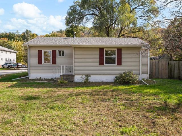 House for sale in Hampton, Rock Island County