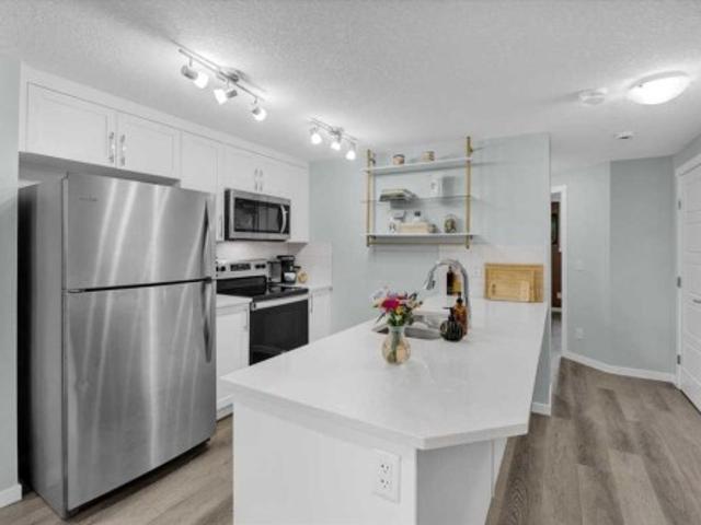 Townhouse for sale in Northwest, Alberta