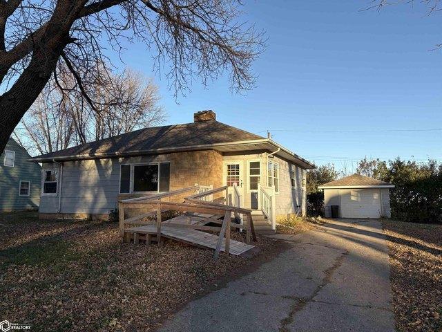 House for sale in Buffalo Center, Iowa
