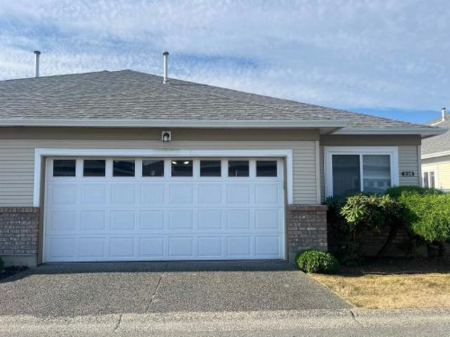 Duplex for sale in Chilliwack, British Columbia