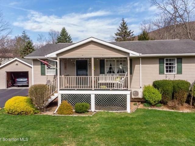 House for sale in Chinchilla, Pennsylvania