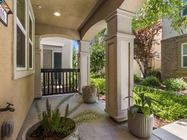 Townhouse for sale in Pleasant Hill, California