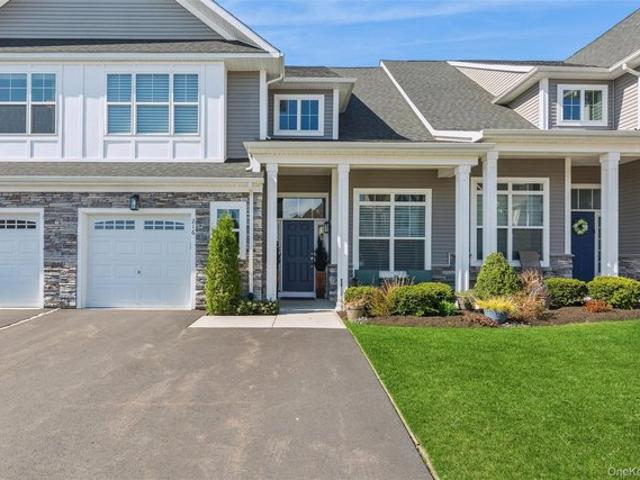 Condo for sale in Centereach, New York