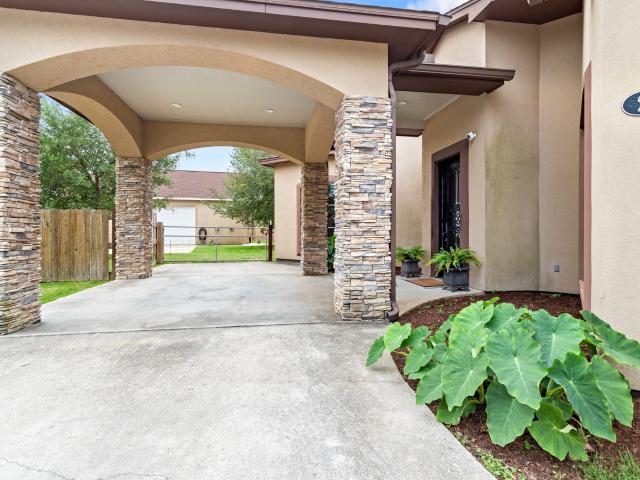 House for sale in Bridge City, Texas