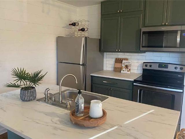 House for sale in Alpha Park, Alpharetta