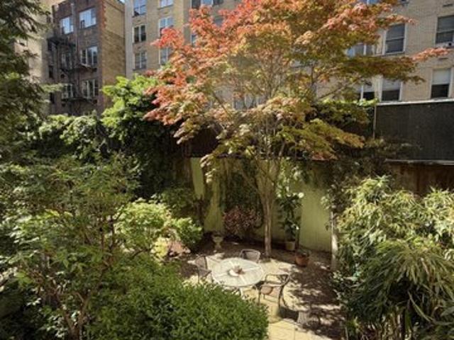 Condo for sale in Arverne, New York