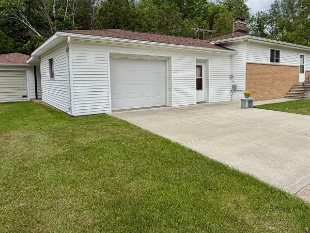 House for sale in Pinconning, Michigan