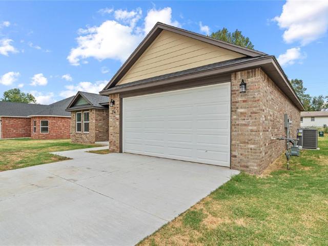 House for sale in Mustang, Oklahoma