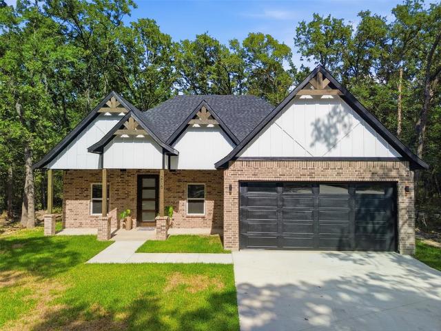 House for sale in Henderson, Texas