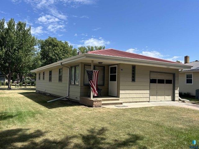 House for sale in Freeman, South Dakota