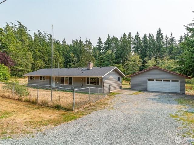 House for sale in Oak Harbor, Washington