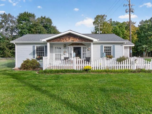House for sale in Onsted, Lenawee County