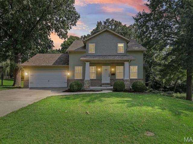 House for sale in Edwardsville, Illinois