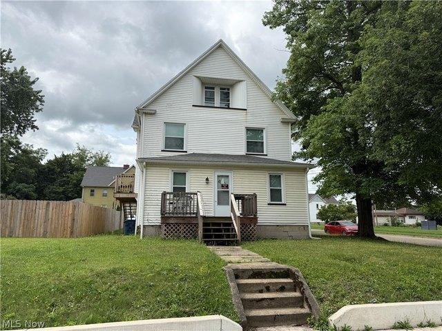House for sale in Struthers, Ohio