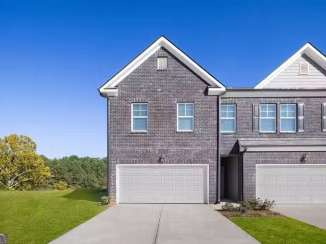 Condo for sale in Stockbridge